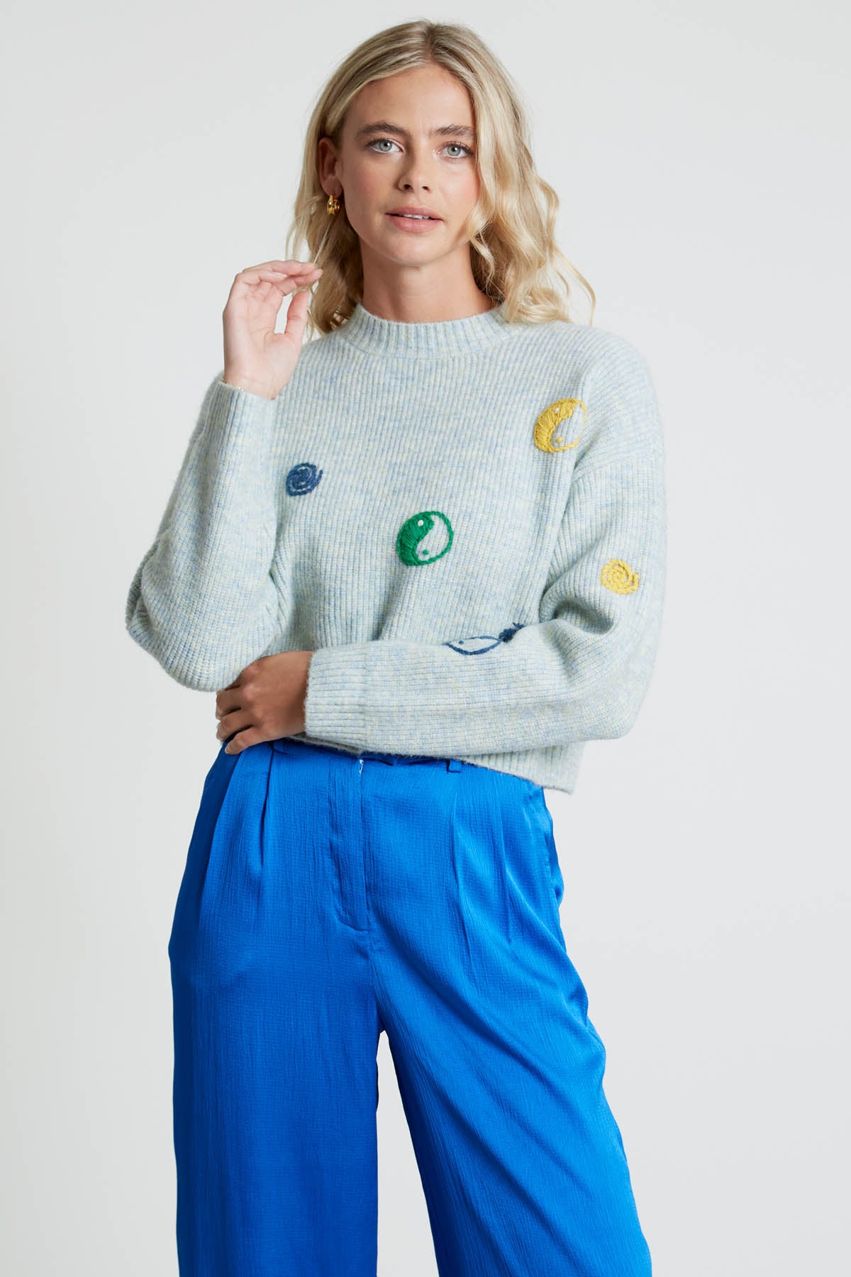 YINA KNITTED JUMPER WITH YIN AND YANG CHUNKY STITCHING Native Youth