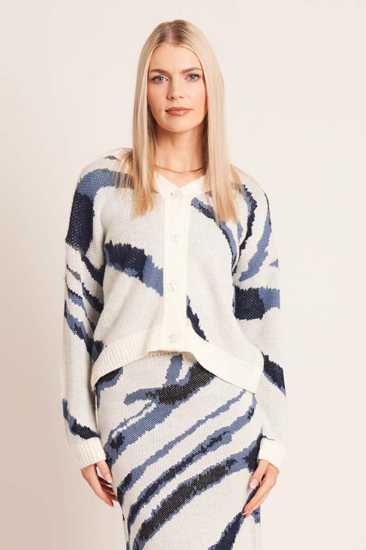 Naviva Cardigan