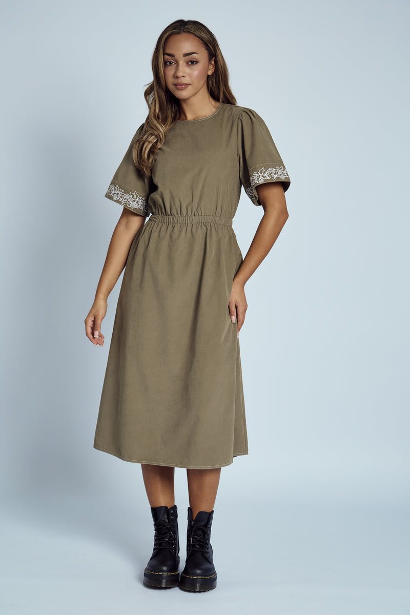 EVELYN EMBROIDERED MIDI DRESS