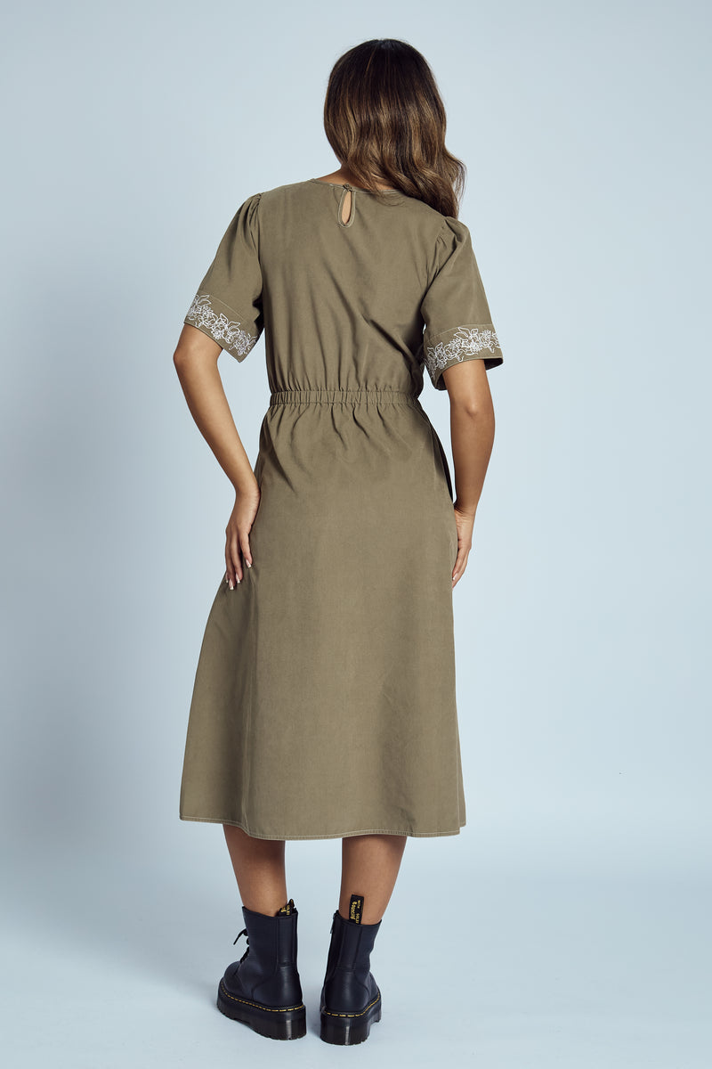 EVELYN EMBROIDERED MIDI DRESS