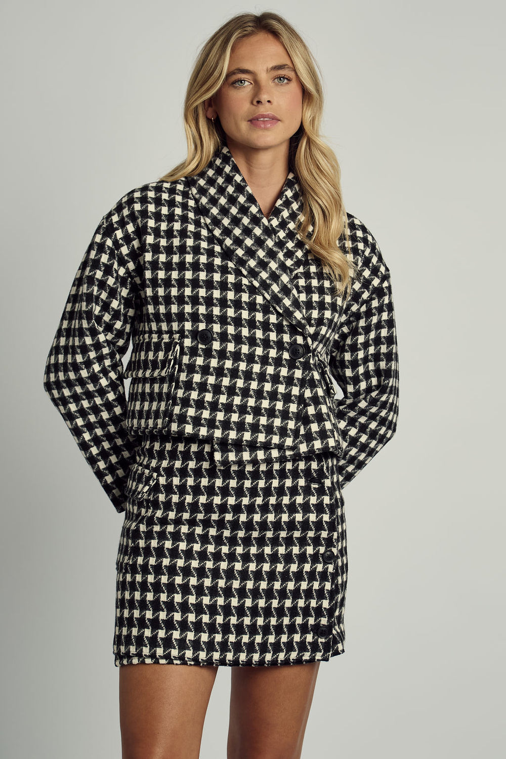 ADA JACQUARD CHECK CROPPED JACKET – Native Youth