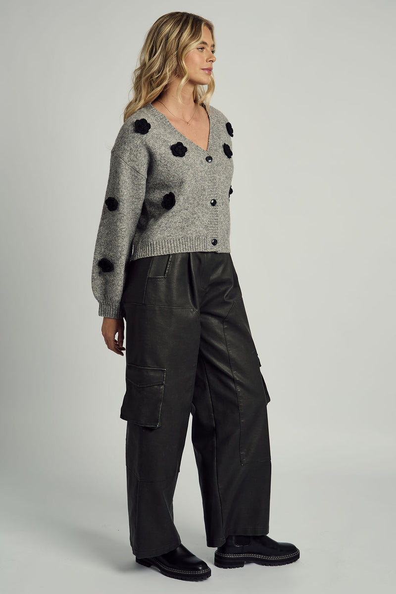 FLORENCE 3D FLORAL APPLIQUE CROPPED CARDIGAN