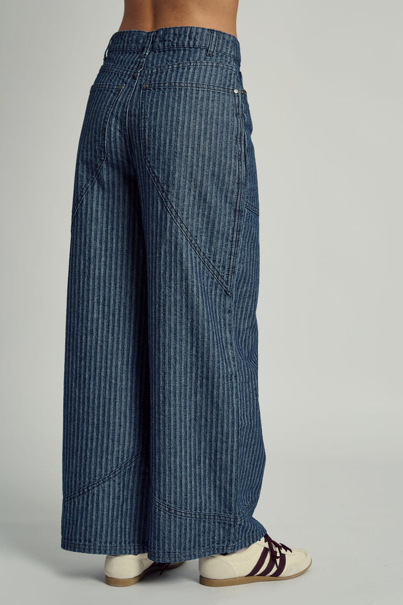 ALEXIS JACQUARD STRIPE WIDE LEG JEAN IN BLUE