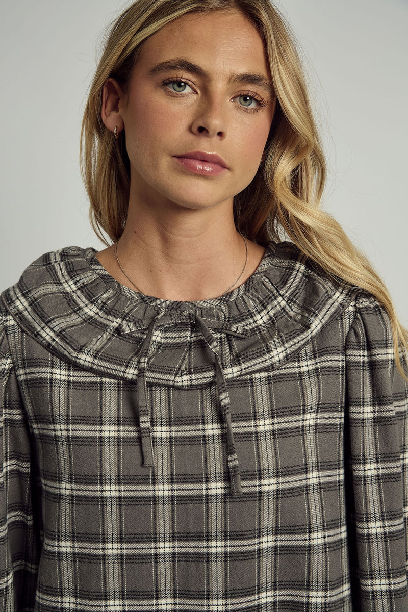 BALERIE TARTAN RUFFLE COLLARED DRESS IN BLACK CHECK