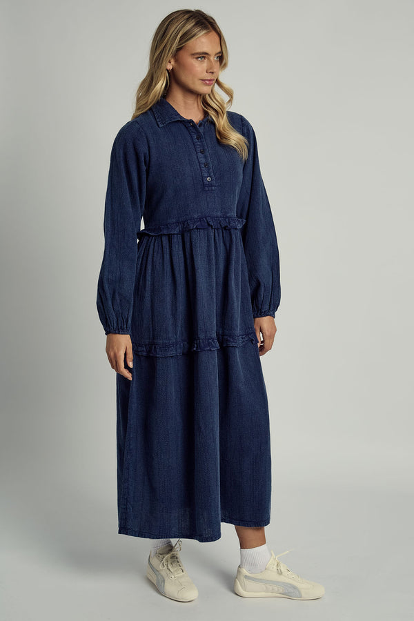 KIA TEXTURED STRIPE WASHED RUFFLE MIDAXI DRESS IN NAVY