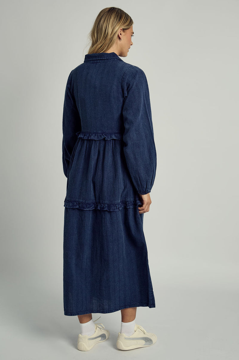 KIA TEXTURED STRIPE WASHED RUFFLE MIDAXI DRESS IN NAVY