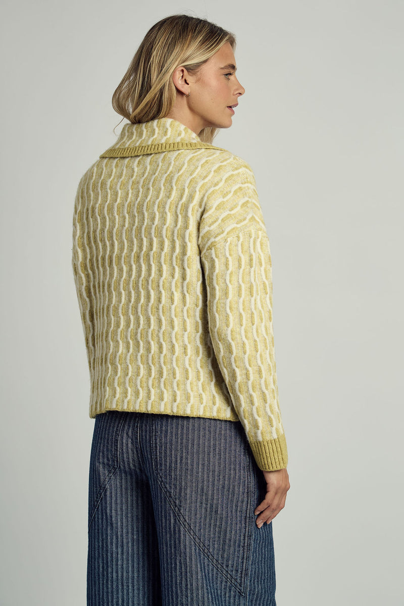 AGATHA WIDE COLLAR CARDIGAN IN YELLOW JACQUARD