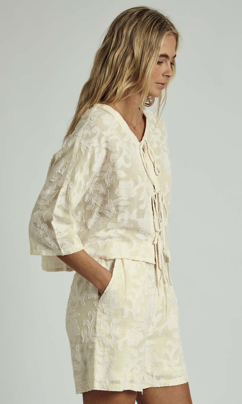 ROUGE EMBROIDERED CROPPED BLOUSE